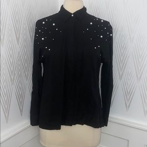 collared blouse with pearls